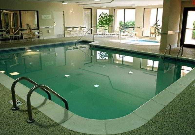 Courtyard By Marriott Cleveland Willoughby Hotel Facilities photo